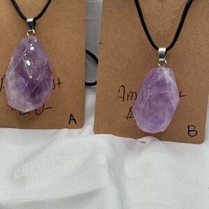 amethyst necklace lovely, clear and purple stone B 1.75”lpendant